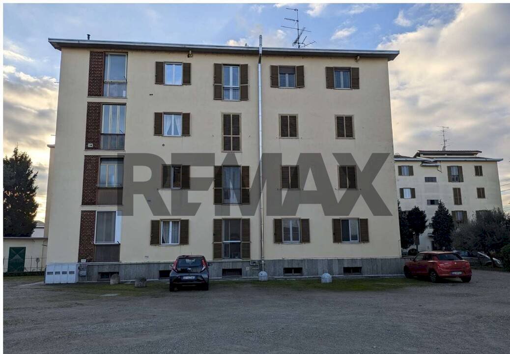 Edificio all\'aperto - Quadrilocale via dell'Anza
 
14, Novara - foto 1