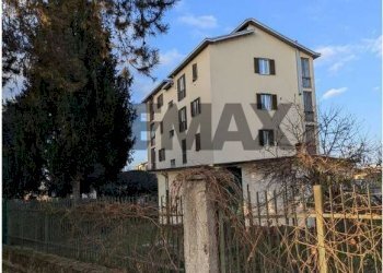 Edificio all\'aperto - Quadrilocale via dell'Anza
 
14, Novara - foto 4