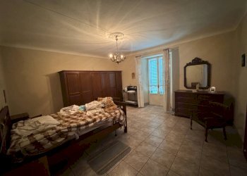 camera letto - Casa indipendente FRAZIONE PRA
 
14, Roburent - foto 14