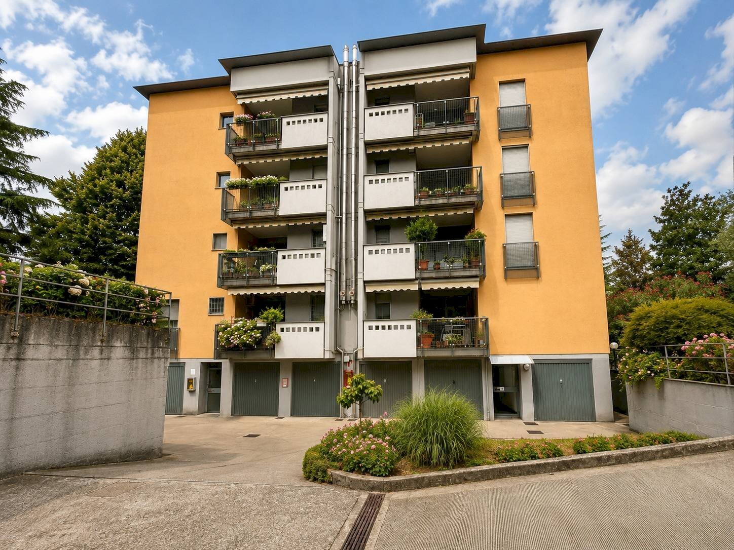 Foto 1 - Four-room apartment via Martiri di Boves
 
5, Vimercate - photo 1