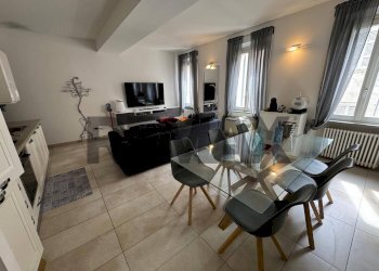 Sala da pranzo - Two-room apartment Vicolo Scacchini
 
10, Parma - photo 4