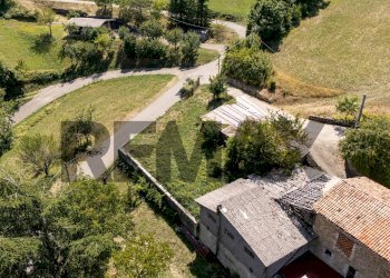 Posizione della mappa - Terreno edificabile costola
 
4, Neviano degli Arduini - foto 3