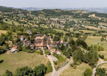 Vista delle montagne - Terreno edificabile costola
 
4, Neviano degli Arduini - foto 2