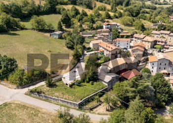 Posizione della mappa - Terreno edificabile costola
 
4, Neviano degli Arduini - foto 6