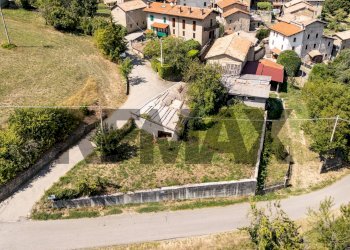 Posizione della mappa - Terreno edificabile costola
 
4, Neviano degli Arduini - foto 7