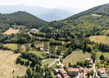 Vista delle montagne - Terreno edificabile costola
 
4, Neviano degli Arduini - foto 10