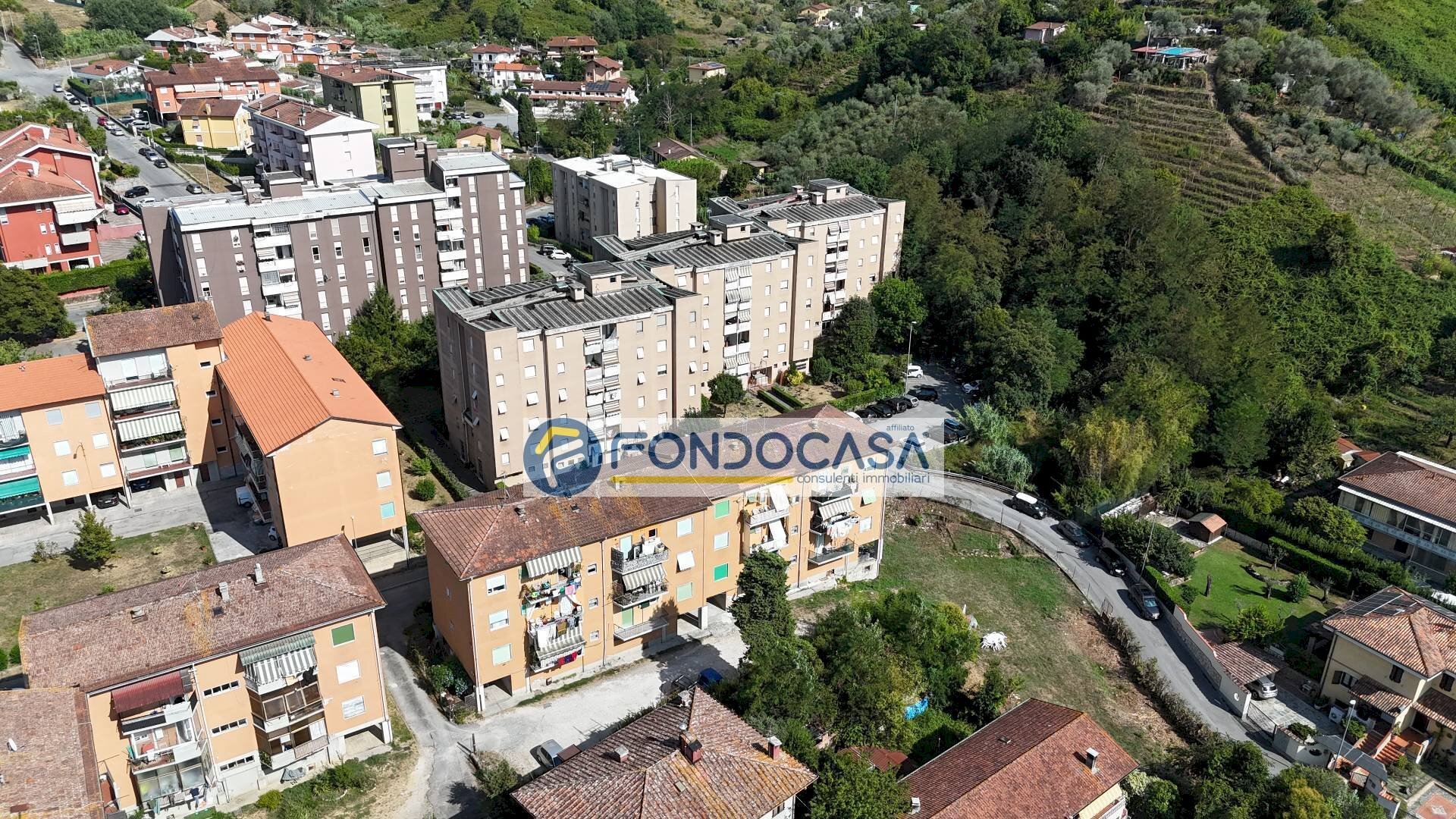 Esterno - Appartamento via eugenio montale, Carrara - foto 3