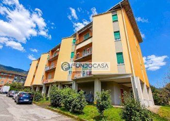 Esterno - Appartamento via eugenio montale, Carrara - foto 1
