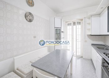 Cucina - Appartamento via eugenio montale, Carrara - foto 9
