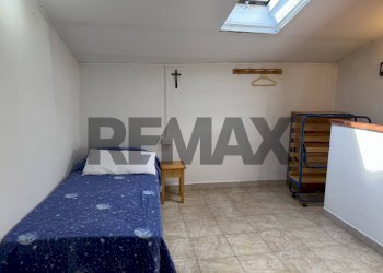 Camera / camera da letto - Casa semi indipendente VIA BORGO PICCOLO
 
2, Scontrone - foto 11