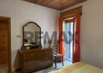 Camera / camera da letto - Casa semi indipendente VIA BORGO PICCOLO
 
2, Scontrone - foto 15