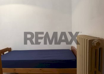 Camera / camera da letto - Casa semi indipendente VIA BORGO PICCOLO
 
2, Scontrone - foto 16
