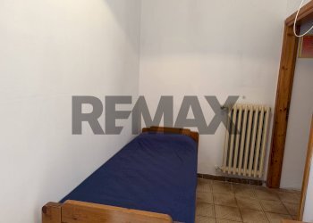 Camera / camera da letto - Casa semi indipendente VIA BORGO PICCOLO
 
2, Scontrone - foto 20