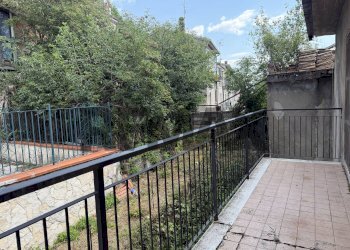 Balcone - Casa semi indipendente VIA BORGO PICCOLO
 
2, Scontrone - foto 23