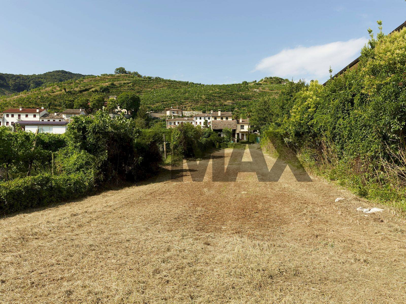 Vista delle montagne - Terreno edificabile Via Raboso
3, Farra di Soligo - foto 3