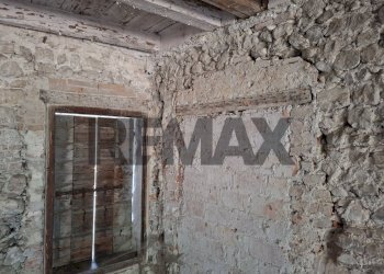 Stanza vuota - Terreno edificabile Via Raboso
 
3, Farra di Soligo - foto 29