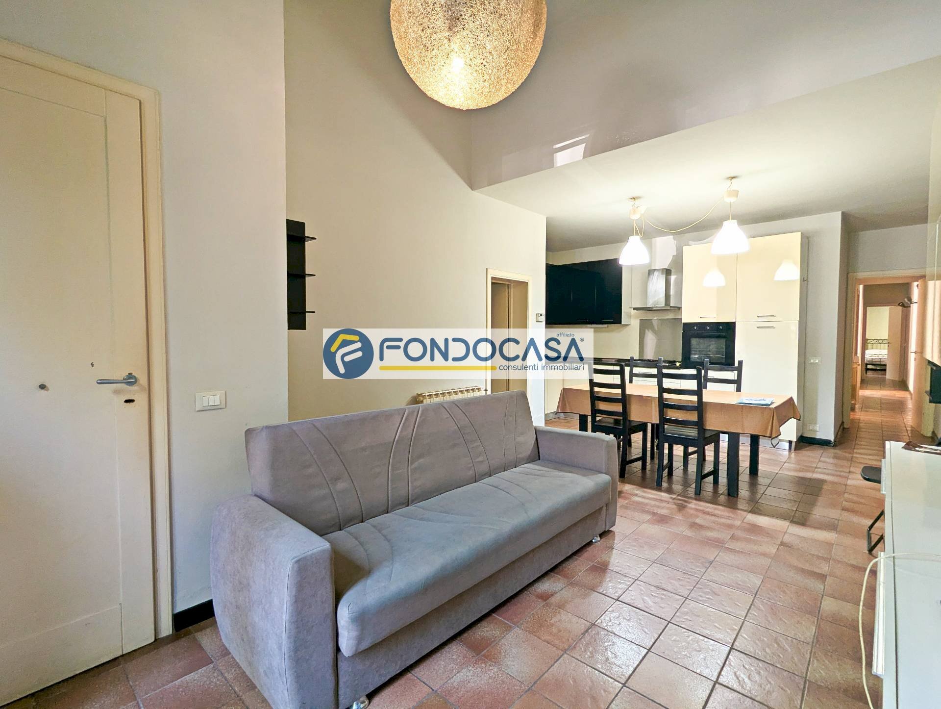 soggiorno con cucina - Trilocale Viale Ermenegildo Pistelli
96, Camaiore - foto 3