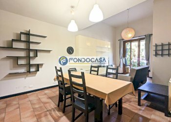 soggiorno con cucina - Trilocale Viale Ermenegildo Pistelli
96, Camaiore - foto 2