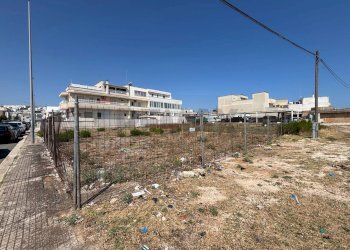 Edificio all\'aperto - Building land Via Martiri di Via D'Amelio, Carovigno - photo 1