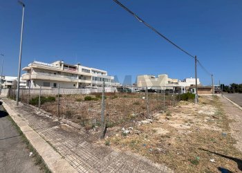 Edificio all\'aperto - Building land Via Martiri di Via D'Amelio, Carovigno - photo 4