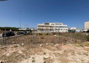 Edificio all\'aperto - Building land Via Martiri di Via D'Amelio, Carovigno - photo 5