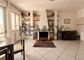 Sala da pranzo - Trilocale Via Marco Aurelio
28, Brindisi - foto 7