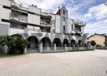 Edificio all\'aperto - Laboratory Grazia Deledda
43, Zibido San Giacomo - photo 2
