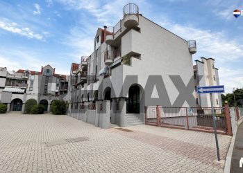 Edificio all\'aperto - Laboratory Grazia Deledda
43, Zibido San Giacomo - photo 3
