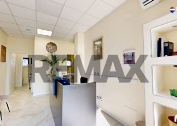 Hall / corridoio - Laboratory Grazia Deledda
43, Zibido San Giacomo - photo 10