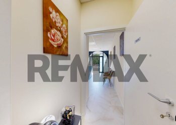Hall / corridoio - Laboratory Grazia Deledda
43, Zibido San Giacomo - photo 14