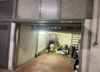 Box Via Giuseppe Majorana, frazione Quinto Al Mare, Genova - foto 6