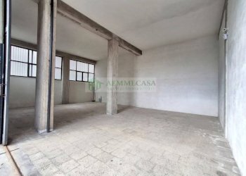 Foto 1 - Warehouse Via Del Bosco
324, Catania - photo 1