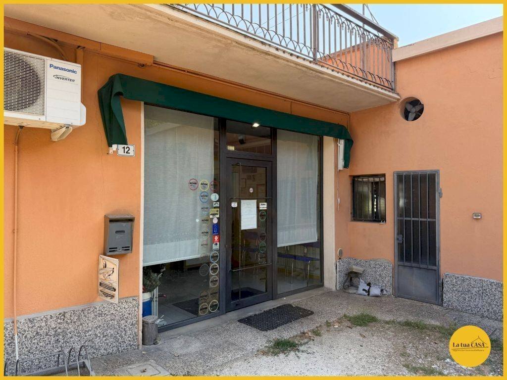 Foto 1 - Commercial Premises Via dell'Unità
 
14, Molinella - photo 1