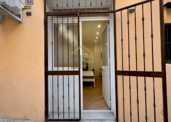 Foto 14 - Two-room apartment Via Valverde
 
17, Palermo - photo 14