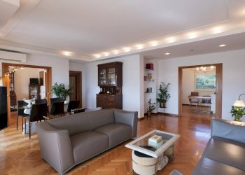 SOGGIORNO - Appartamento via camaldolilli
 
59, Napoli - foto 13
