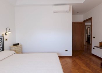 CAMERA DA LETTO - Appartamento via camaldolilli
 
59, Napoli - foto 33