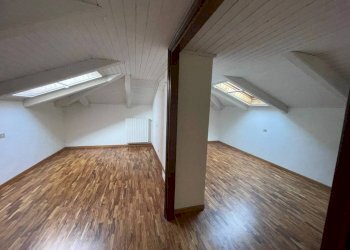 Camera da letto - Appartamento via Andezeno, 94, Chieri - foto 21