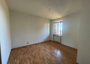 Camera da letto - Appartamento via Andezeno, 94, Chieri - foto 24