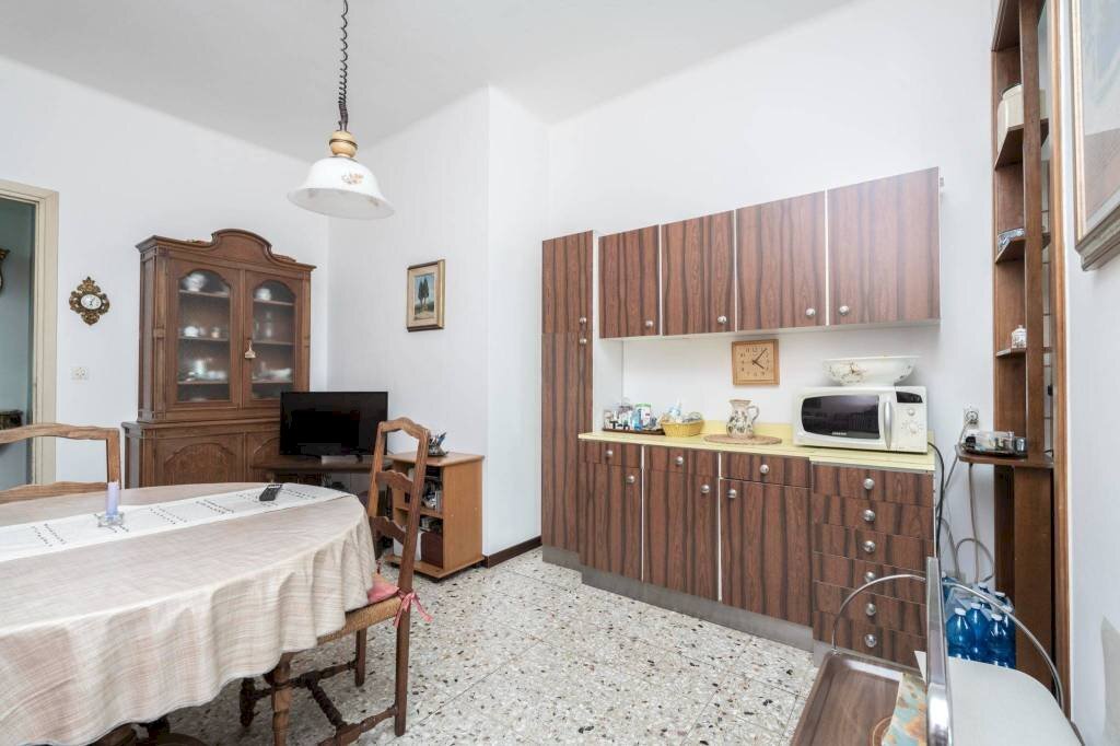 Soggiorno - Trilocale corso Novara, 95, Torino (zona Barriera Milano) - foto 2