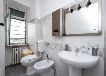 Bagno - Trilocale corso Novara, 95, Torino (zona Barriera Milano) - foto 11