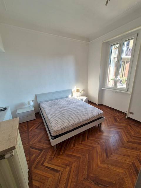 Camera da letto - Bilocale via Belfiore, 11, Milano (zona Wagner) - foto 1