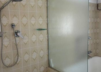 Bagno - Three-room apartment via Francesco Serato, 8, Bologna (neighborhood Savena) - photo 19