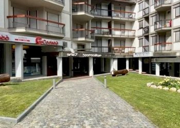 Facciata - Appartamento via Giuseppe Francesco Medail, 57, Bardonecchia - foto 2