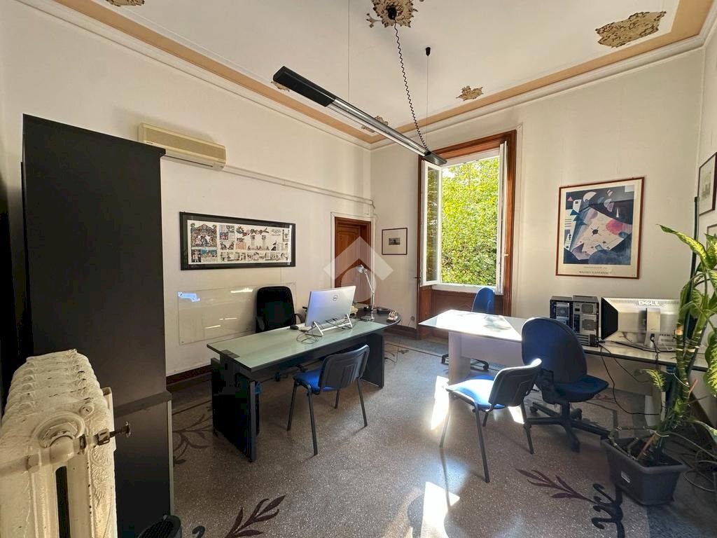 Ufficio Piazza Savonarola, Genova (zona Foce) - foto 1
