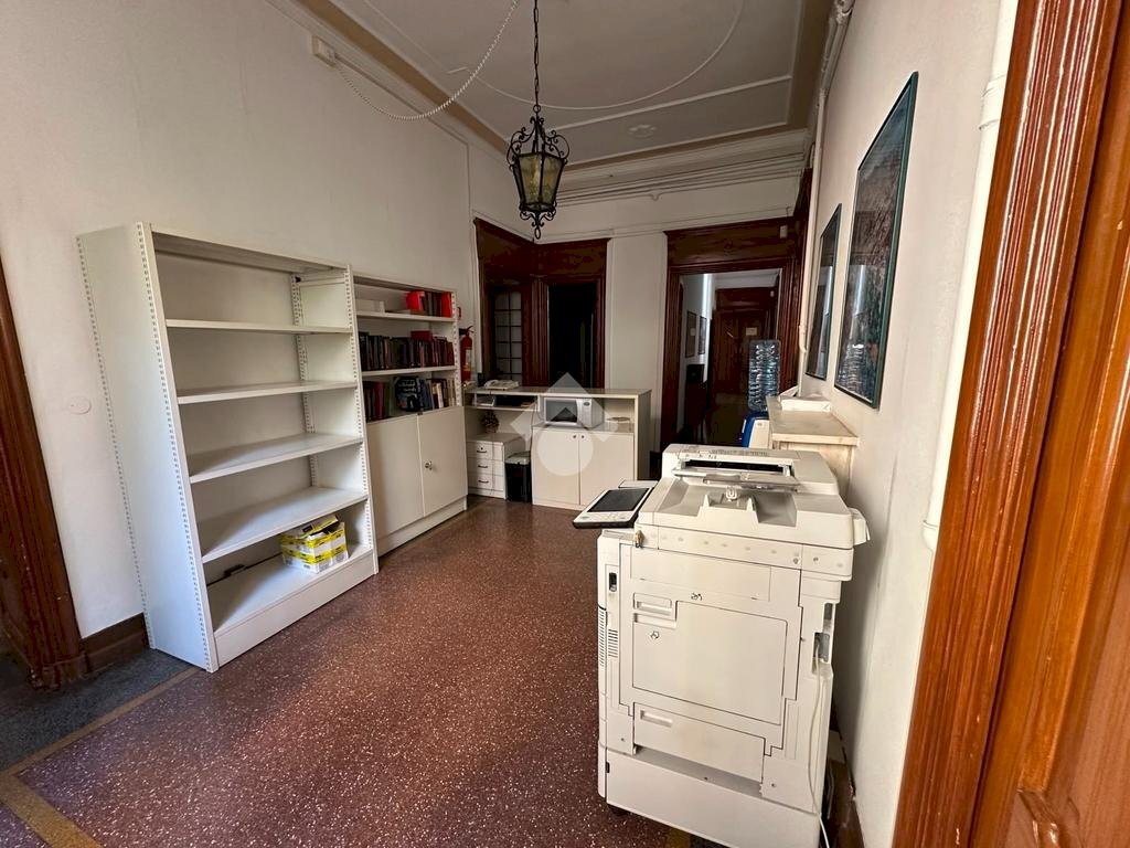 Ufficio Piazza Savonarola, Genova (zona Foce) - foto 2