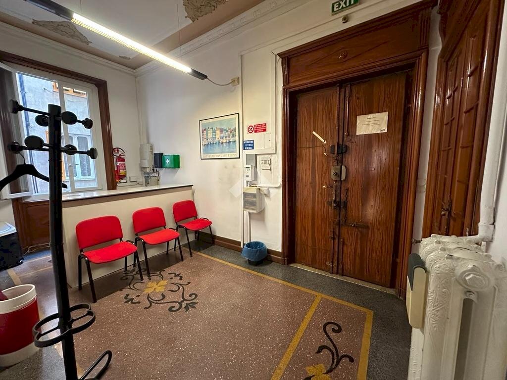 Ufficio Piazza Savonarola, Genova (zona Foce) - foto 3