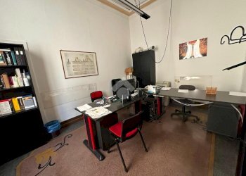 Ufficio Piazza Savonarola, Genova (zona Foce) - foto 6
