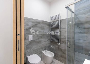 Bagno - One-room apartment via Villar Focchiardo, 12, Torino (neighborhood Cenisia) - photo 11