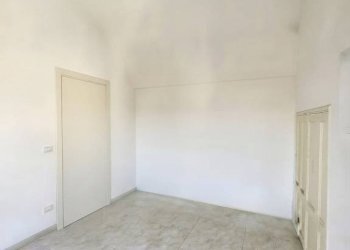 Camera da letto - Two-room apartment piazza Sardi, 9, Sanremo - photo 11