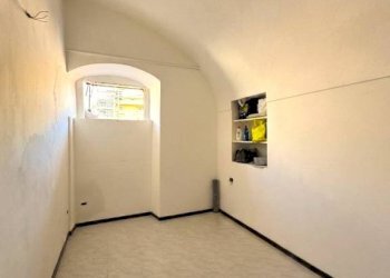 Camera da letto - Bilocale piazza Sardi, 9, Sanremo - foto 6